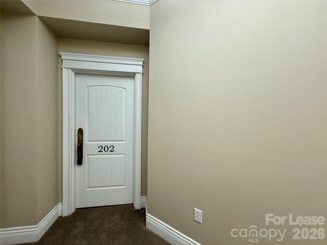 21025 Catawba Avenue 202, Cornelius, NC 28031