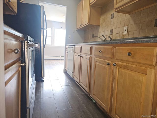 60 Sarah Lane, Middletown, NY 10941