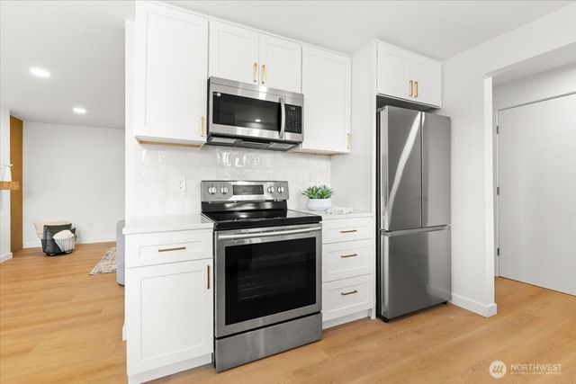 7640 Mesplay Avenue SE, Lacey, WA 98503