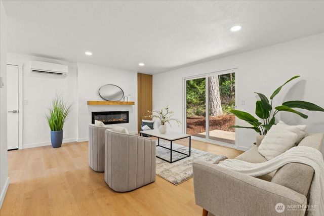 7640 Mesplay Avenue SE, Lacey, WA 98503