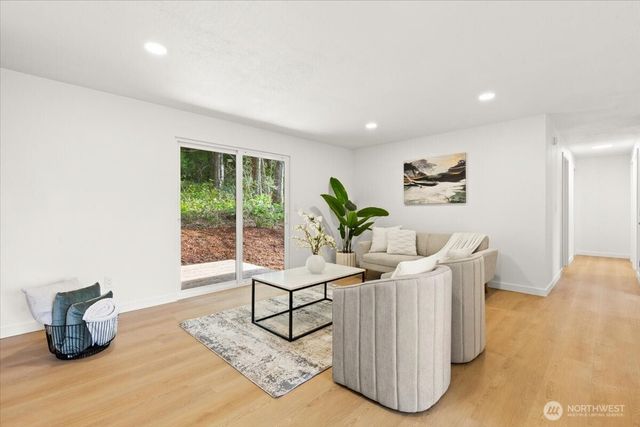 7640 Mesplay Avenue SE, Lacey, WA 98503