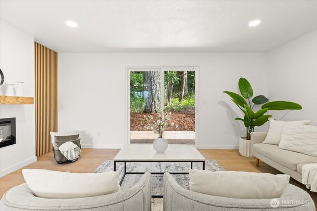 7640 Mesplay Avenue SE, Lacey, WA 98503