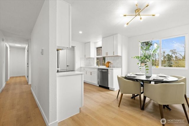 7640 Mesplay Avenue SE, Lacey, WA 98503