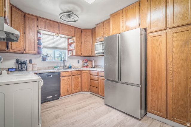 417 MARILYN DR, Clearfield, UT 84015