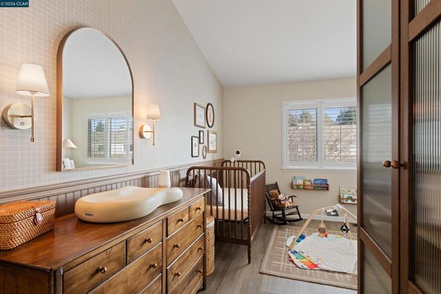 2721 Oak Rd L, Walnut Creek, CA 94597