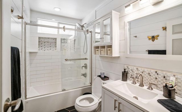 18851 Penn Valley Dr, Penn Valley, CA 95946