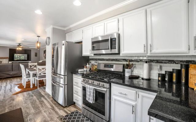 18851 Penn Valley Dr, Penn Valley, CA 95946