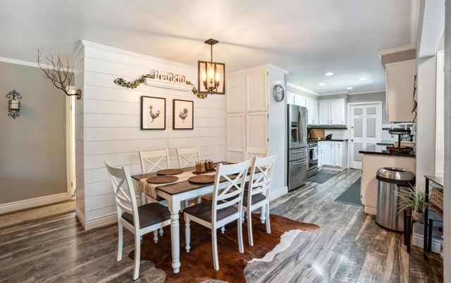 18851 Penn Valley Dr, Penn Valley, CA 95946