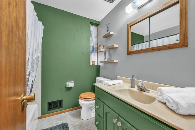 N66W24411 Champeny ROAD, Sussex, WI 53089