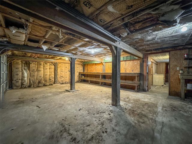 1045 12th Street, Dickinson, TX 77539