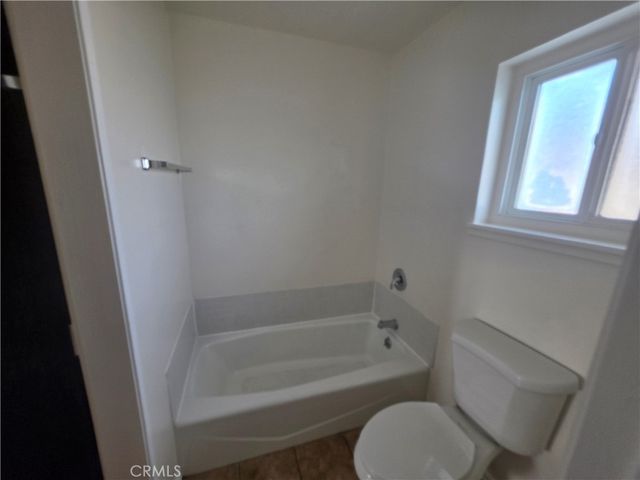 19905 Derbyshire Lane, Huntington Beach, CA 92646