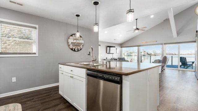 3278 South Bank Road NE, Millersport, OH 43046