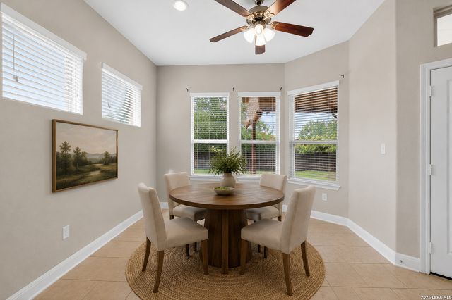 2932 Sunridge Dr, Schertz, TX 78108