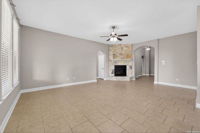 2932 Sunridge Dr, Schertz, TX 78108