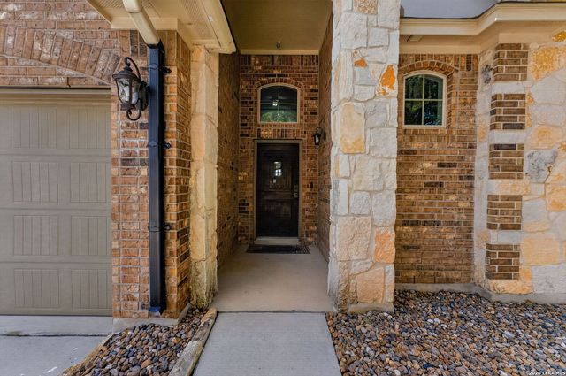 2932 Sunridge Dr, Schertz, TX 78108