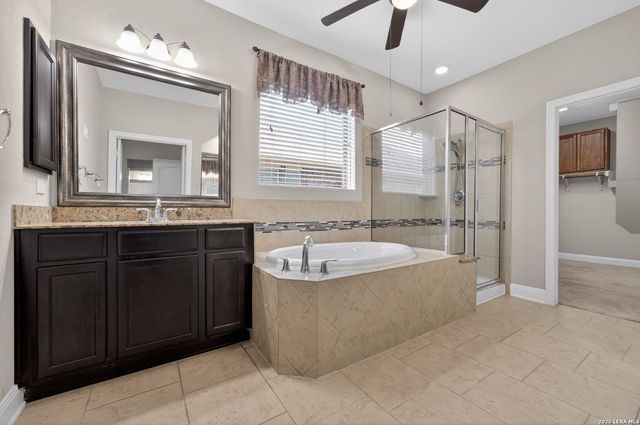 2932 Sunridge Dr, Schertz, TX 78108