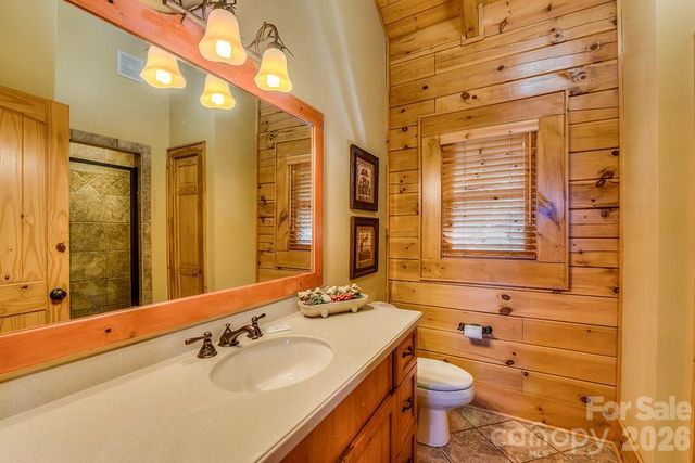 40 Adohi Trail, Maggie Valley, NC 28751