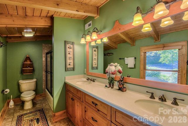 40 Adohi Trail, Maggie Valley, NC 28751