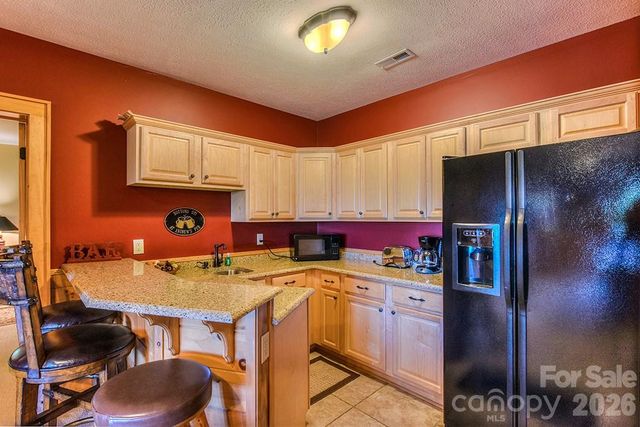 40 Adohi Trail, Maggie Valley, NC 28751