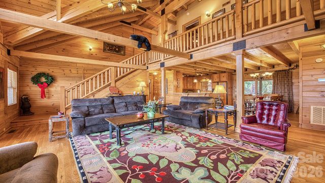 40 Adohi Trail, Maggie Valley, NC 28751