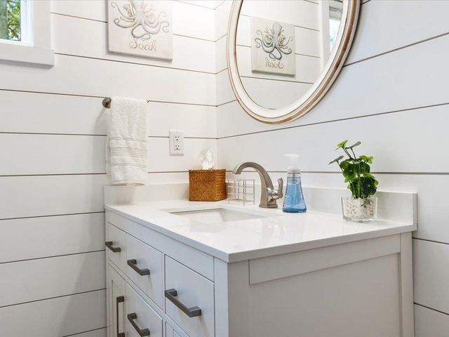 6438 Ojibwa Road, Brainerd, MN 56401