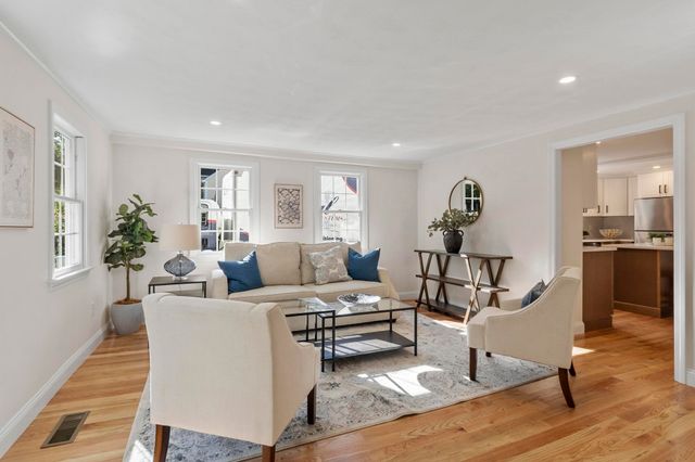 102 Park Street, North Reading, MA 01864