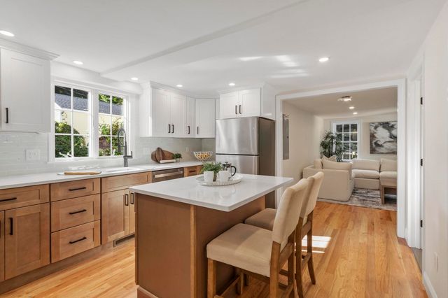 102 Park Street, North Reading, MA 01864