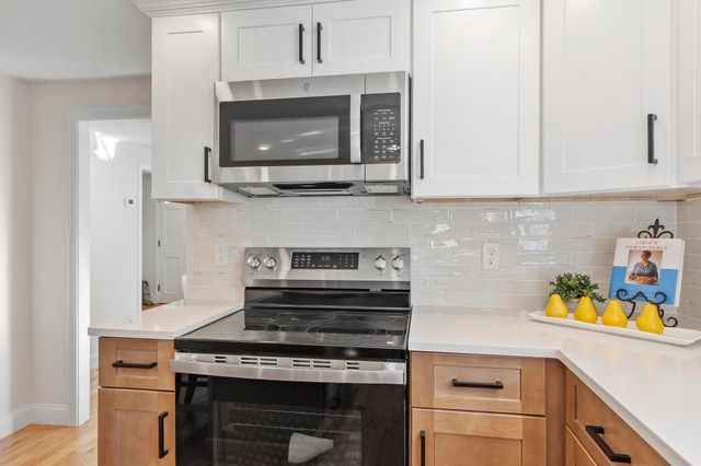 102 Park Street, North Reading, MA 01864