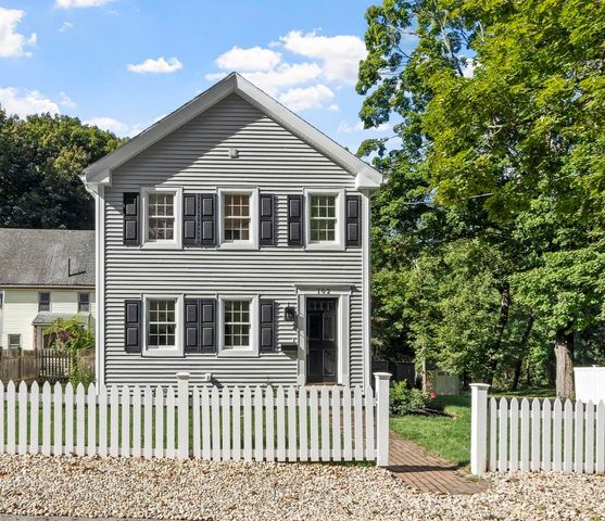 102 Park Street, North Reading, MA 01864