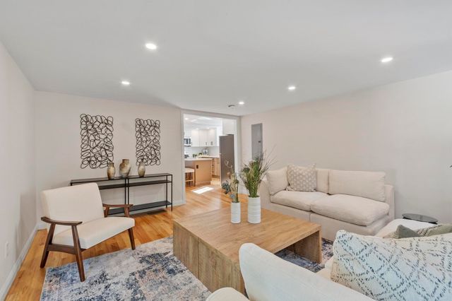 102 Park Street, North Reading, MA 01864