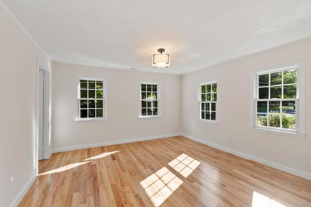 102 Park Street, North Reading, MA 01864