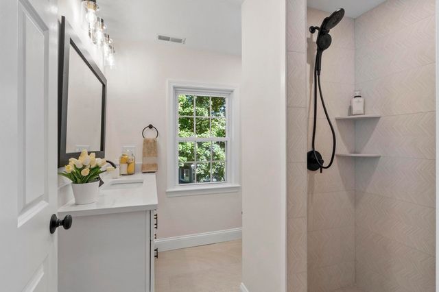 102 Park Street, North Reading, MA 01864