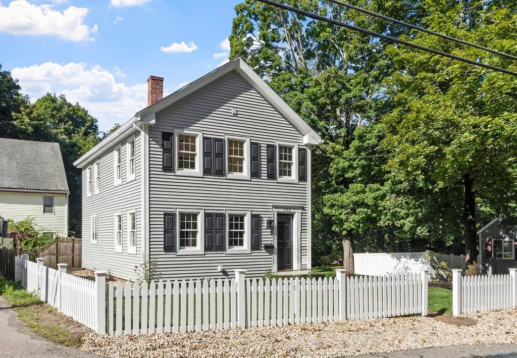 102 Park Street, North Reading, MA 01864
