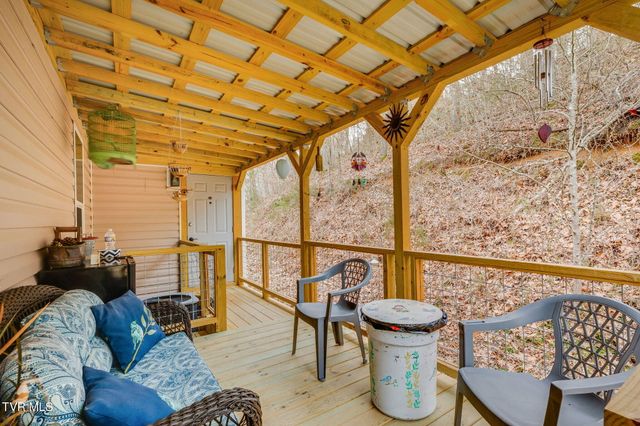 2215 Little Valley Road, Kingsport, TN 37660