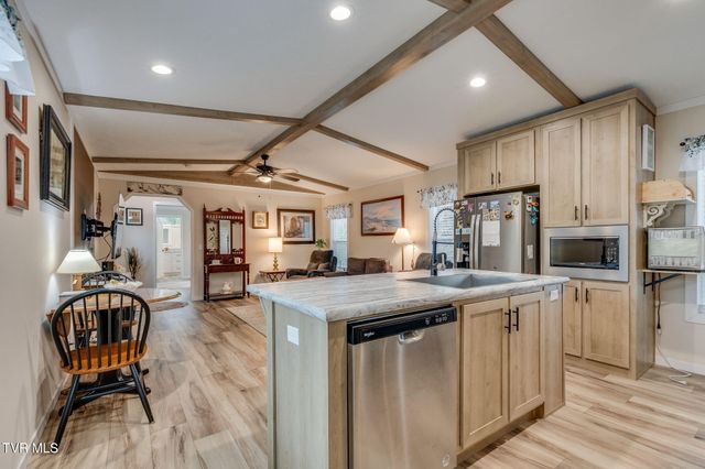 2215 Little Valley Road, Kingsport, TN 37660