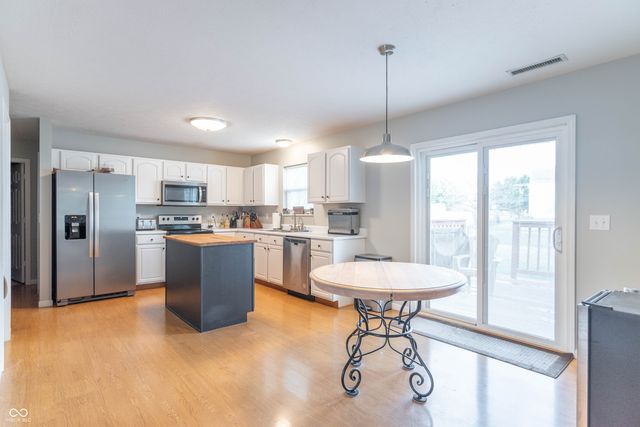 1810 Salina Drive, Avon, IN 46123