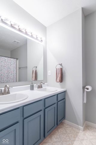 1810 Salina Drive, Avon, IN 46123