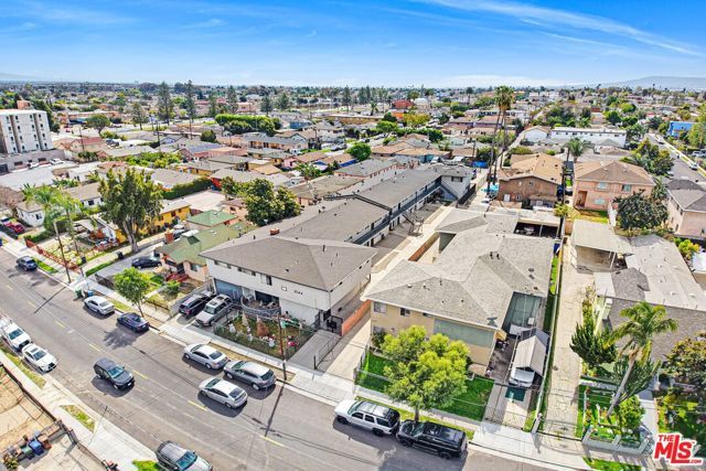 1044 W 110th Street, Los Angeles, CA 90044