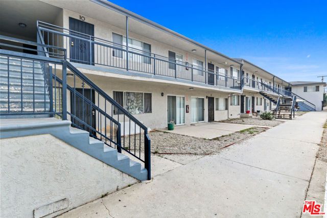 1044 W 110th Street, Los Angeles, CA 90044