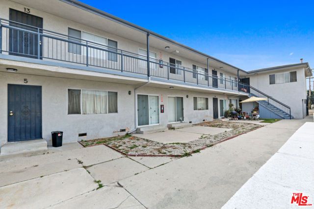 1044 W 110th Street, Los Angeles, CA 90044