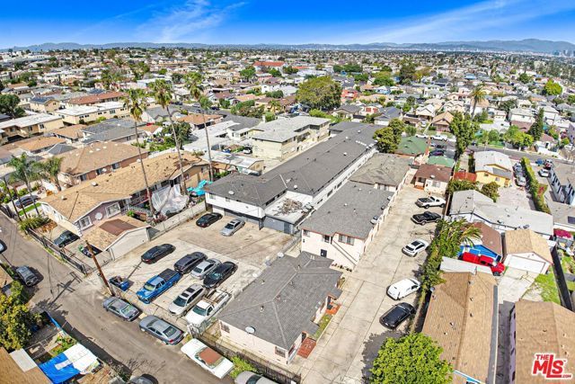 1044 W 110th Street, Los Angeles, CA 90044