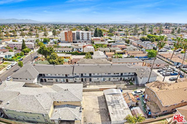 1044 W 110th Street, Los Angeles, CA 90044