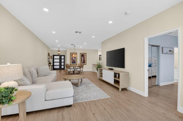 8350 Springlake Drive, Boca Raton, FL 33496