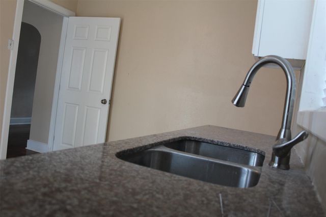 2007 Rosewood Street, Houston, TX 77004