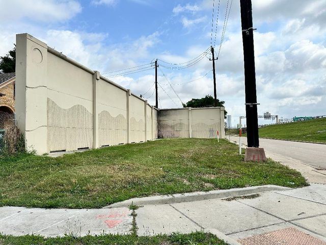 2007 Rosewood Street, Houston, TX 77004