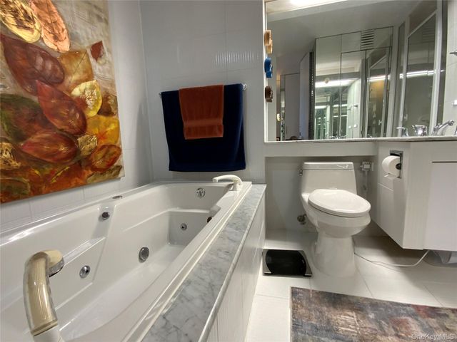 26910 Grand Central Parkway 21V, Floral Park, NY 11005