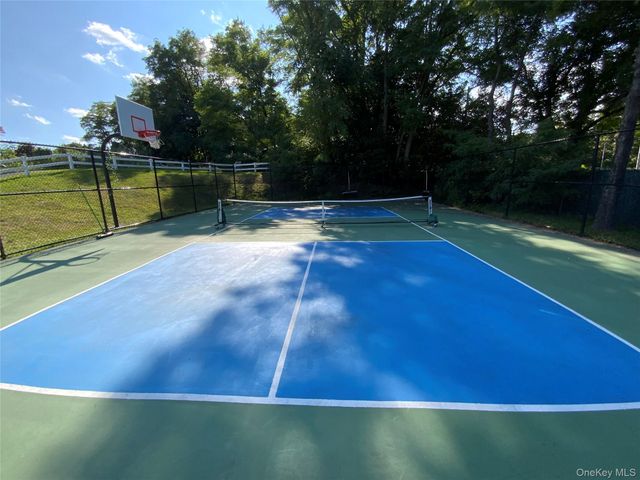 26910 Grand Central Parkway 21V, Floral Park, NY 11005