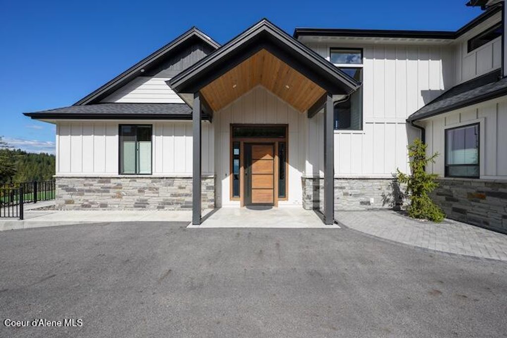 12548 W VATLAND DR, Post Falls, ID 83854 photo 2