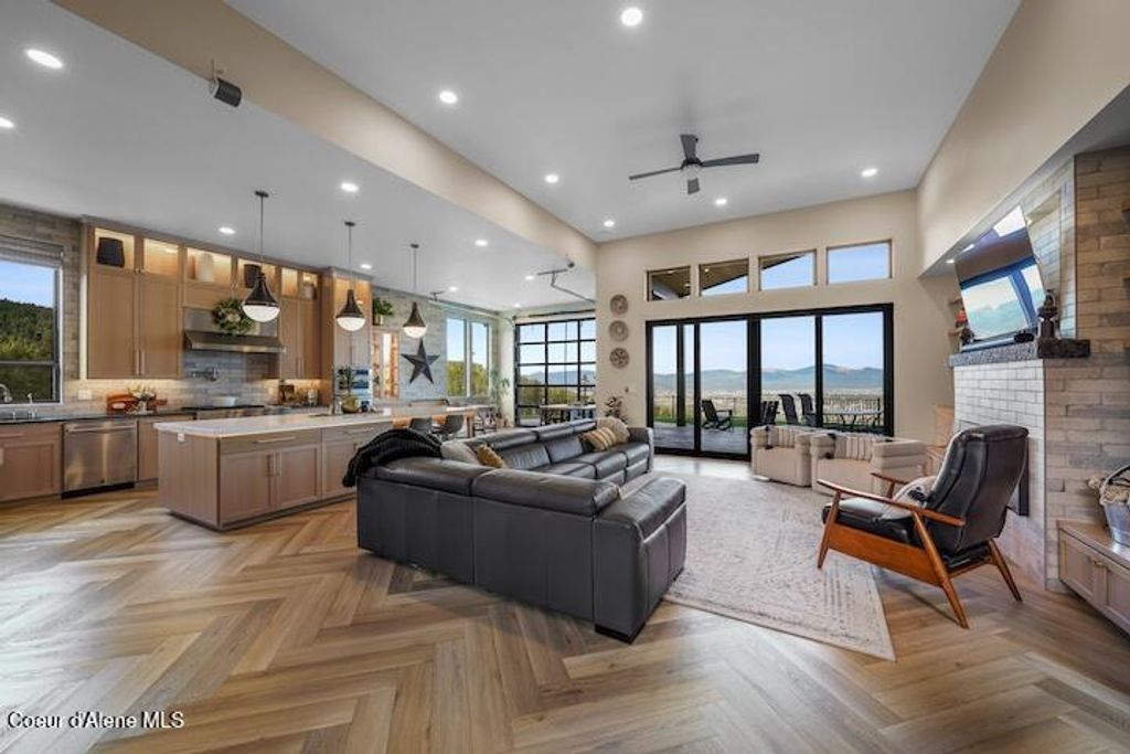 12548 W VATLAND DR, Post Falls, ID 83854 photo 4