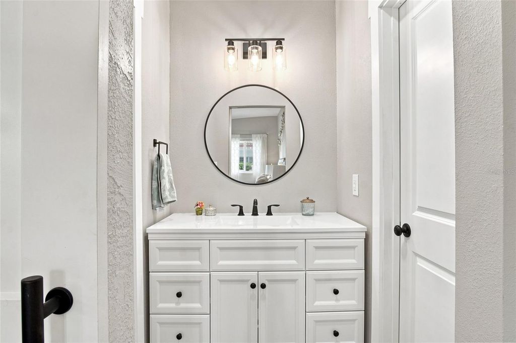 Image 17 of property listing at 3215 JAN DRIVE, Orlando, FL 32806